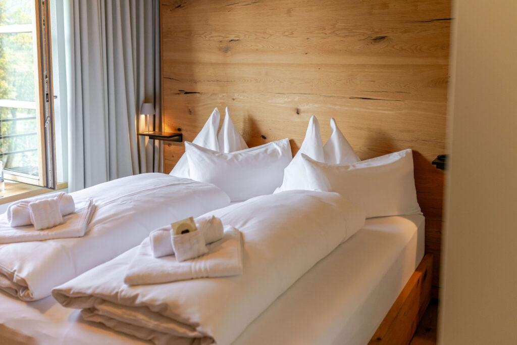 mesnerhaus-boutique-hotel-zimmer-boutique-bett-02