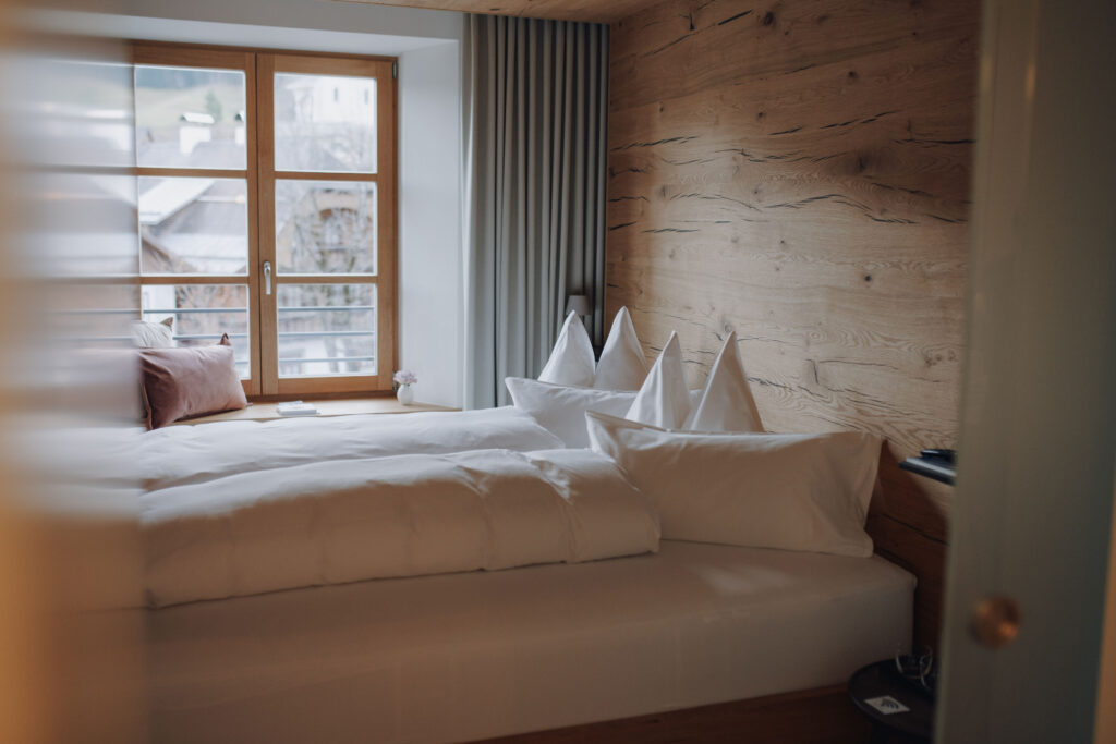 mesnerhaus-boutique-hotel-zimmer-superior-bett-2
