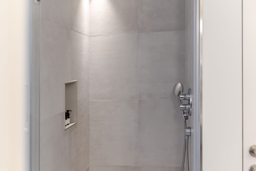 mesnerhaus-boutique-hotel-zimmer-superior-dusche
