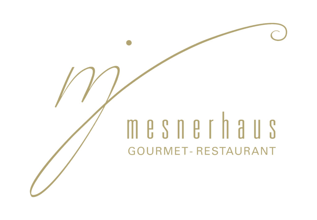 mesnerhaus-gourmet-restaurant-logo-gold-auf-weiss-2400px Logo Mesnerhaus Gourmet-Restaurant in Gold auf weißem Hintergrund